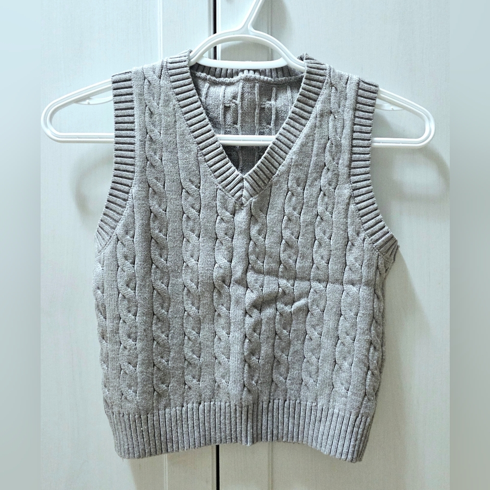 Gray Cable Knit Sweater Vest NWOT